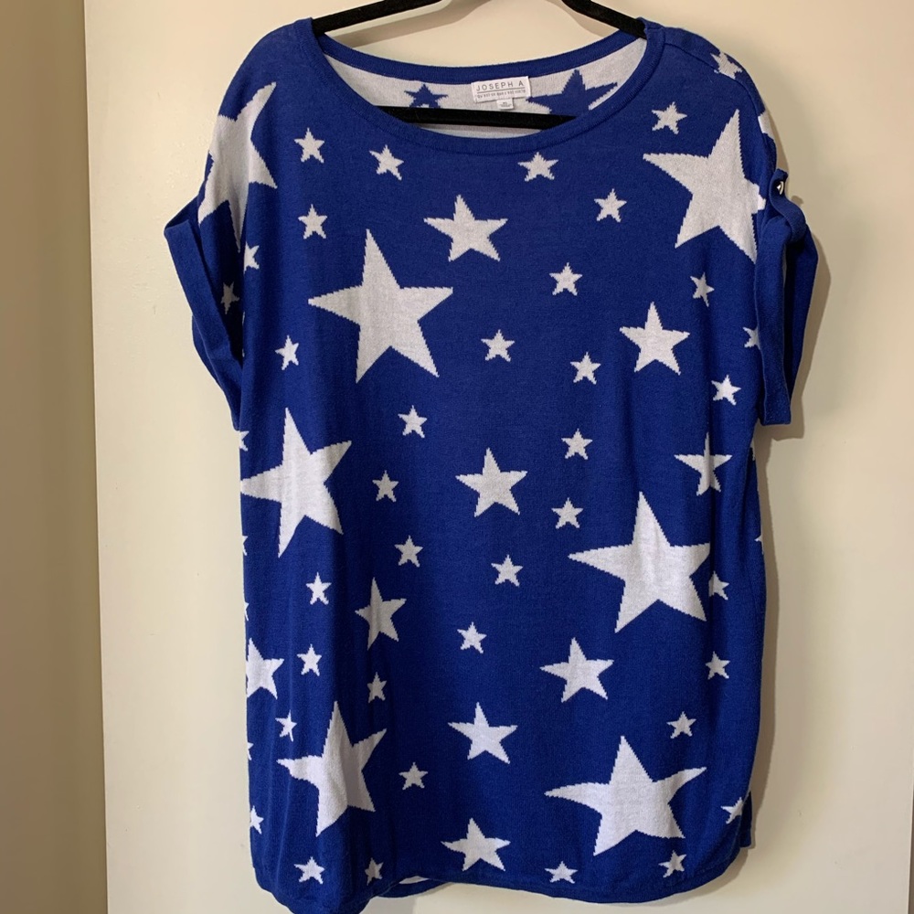 Joseph A Short Sleeve Blue Sweater with Stars